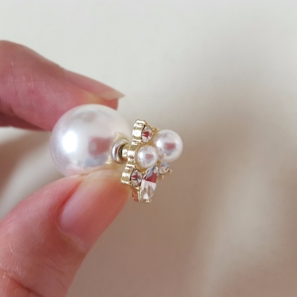 White Rhinestones Faux Pearl Earrings ♡ - Picture 5 of 8
